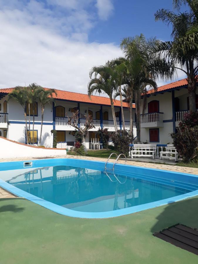 Residencial Colonial Amarelo A 150M Da Praia De Mariscal Aparthotel Bombinhas Buitenkant foto