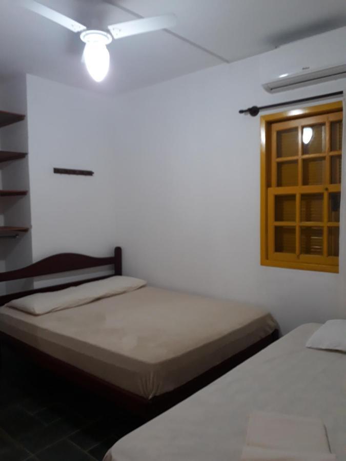 Residencial Colonial Amarelo A 150M Da Praia De Mariscal Aparthotel Bombinhas Buitenkant foto