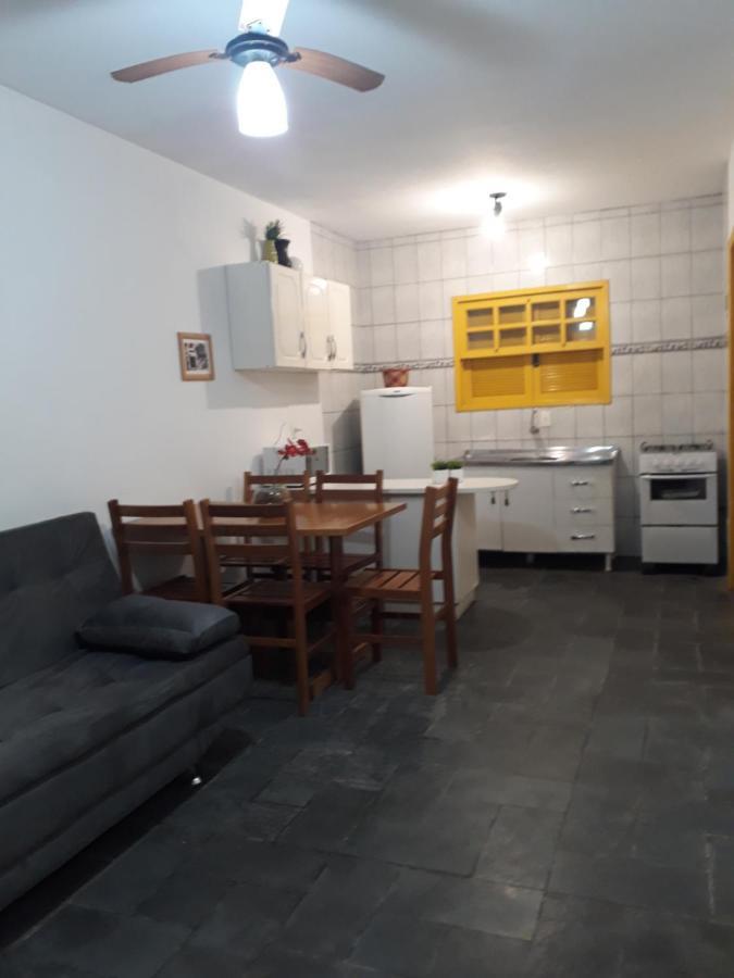 Residencial Colonial Amarelo A 150M Da Praia De Mariscal Aparthotel Bombinhas Buitenkant foto